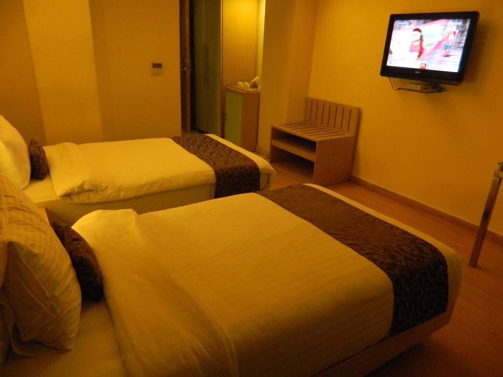 Park Maple Hotel Amritszár Kültér fotó