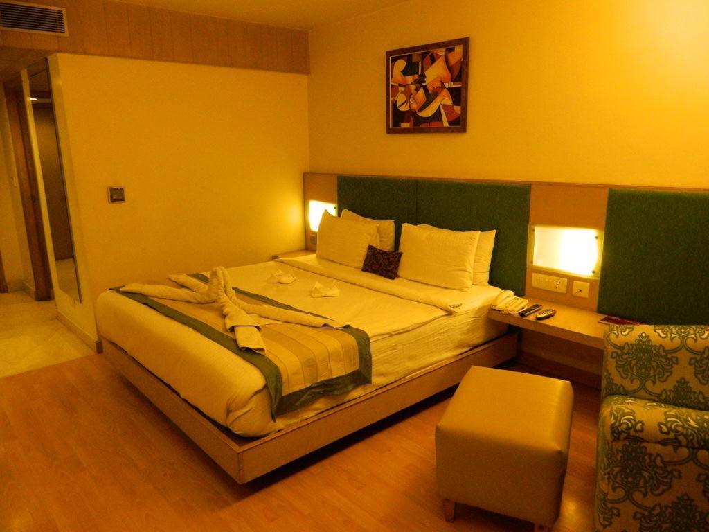 Park Maple Hotel Amritszár Kültér fotó